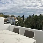 Modern Apartment Puente Romano