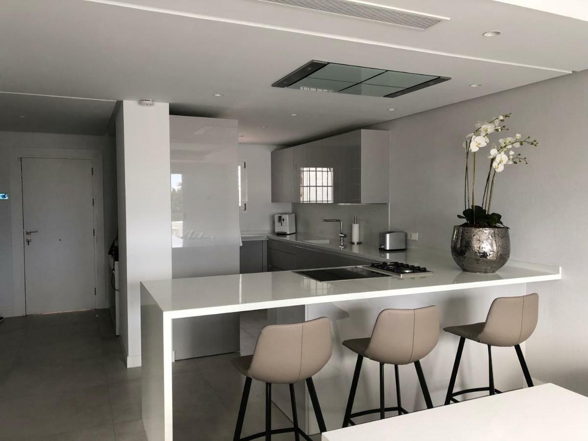 Modern Puente Appartement Marbella