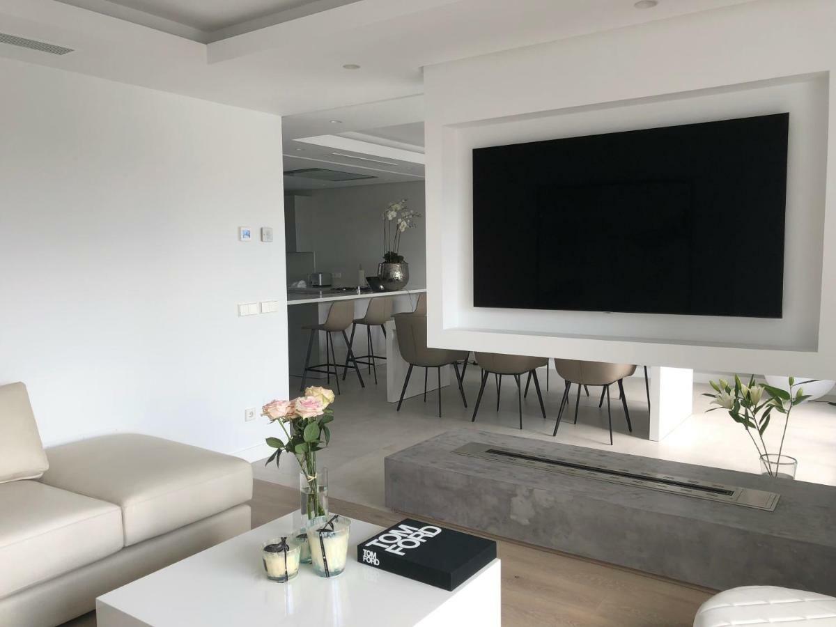Apartment Modern Puente Romano